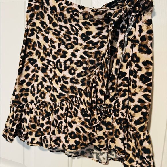 Urban Outfitters Tan Cream Mini Wrap Skirt - Picture 1 of 8